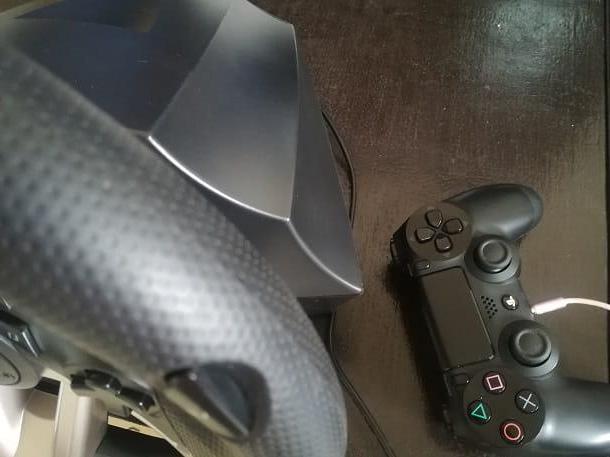 Cómo conectar el volante a la PS4