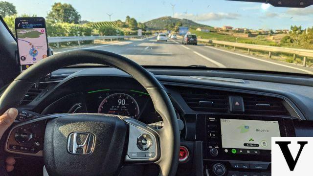 We tested Coyote on Android Auto: do you have to buy into it before you hit the road?