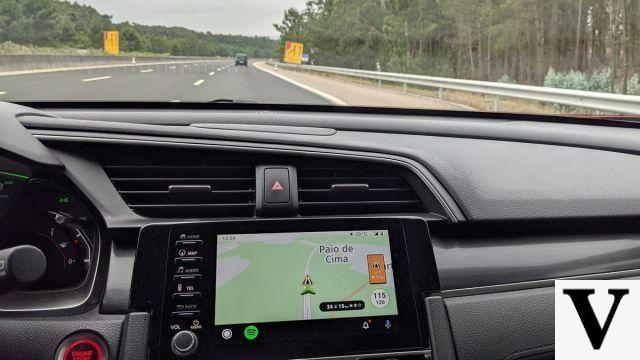 Probamos Coyote en Android Auto: ¿tienes que aceptarlo antes de salir a la carretera?