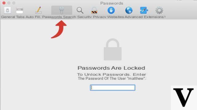 How do I view saved passwords in Safari?