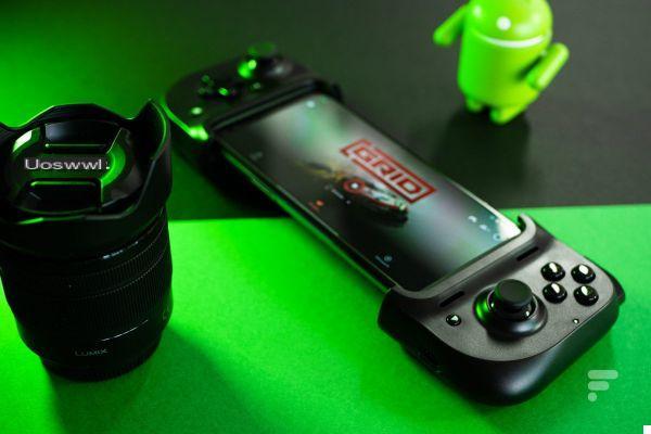 Which gamepad to choose to play on Android and iPhone in 2021?