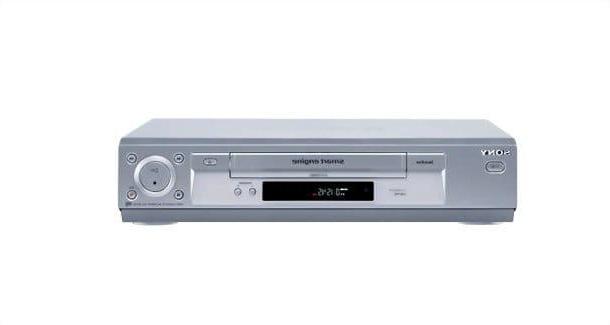 How to connect VCR to TV