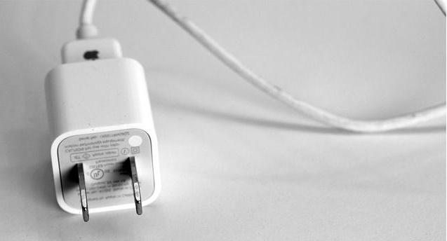 L'iPhone ne se charge pas ? Voici comment résoudre | iphonexpertise - Site Officiel