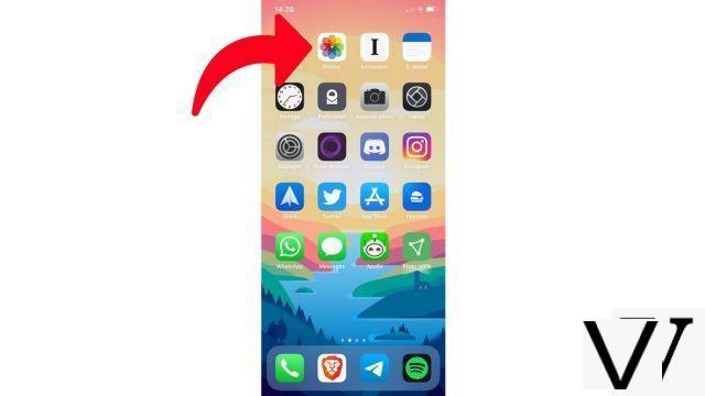 How to change the wallpaper on my iPhone?