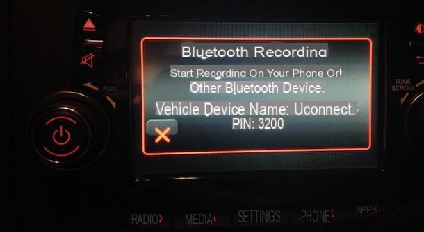 How to connect the phone to the stereo