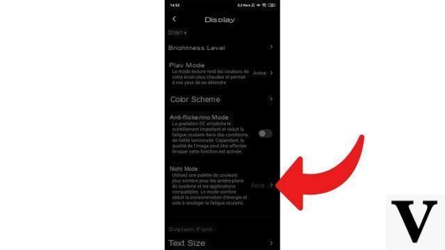 Como ativar o modo escuro em um smartphone Android?