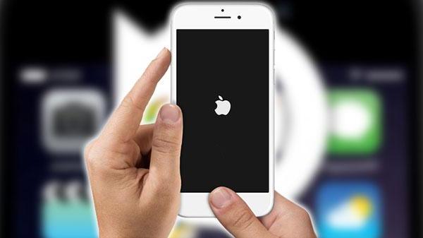 iPhone Stuck on Apple. How to solve? | iphonexpertise - Official Site