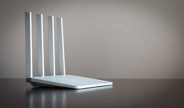 How to connect external WiFi antenna to the router